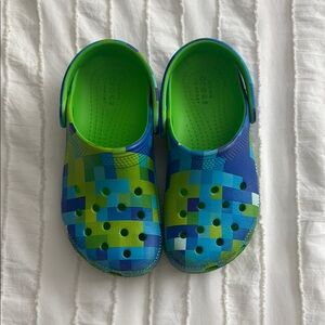 CROCS Kids Shoes size C13 in Blue and Green